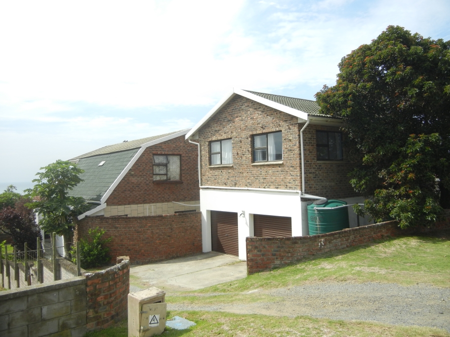 9 Bedroom Property for Sale in Winterstrand Eastern Cape